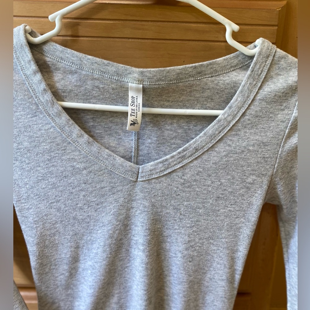 Victorias Secret Tees fitted long sleeve grey top size XS - Picture 7 of 10